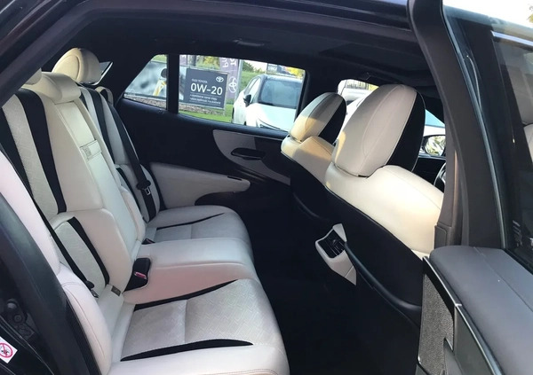 Lexus LS cena 250000 przebieg: 117800, rok produkcji 2017 z Hajnówka małe 742
